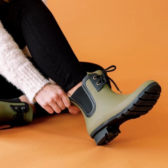 Roma Chelsea Lace Up Matte Olive Women's Rain Boots, Size 8 - Picture 1 of 13